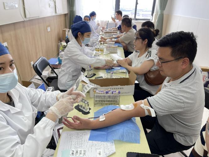 無(wú)償獻(xiàn)血 共筑生命希望